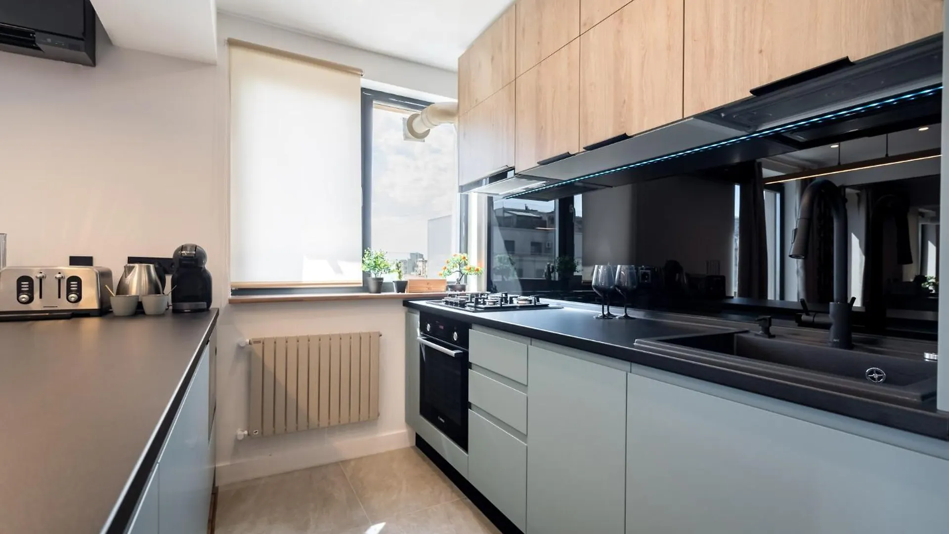 Oasis Romana Square Βουκουρέστι 0*,  Ρουμανία