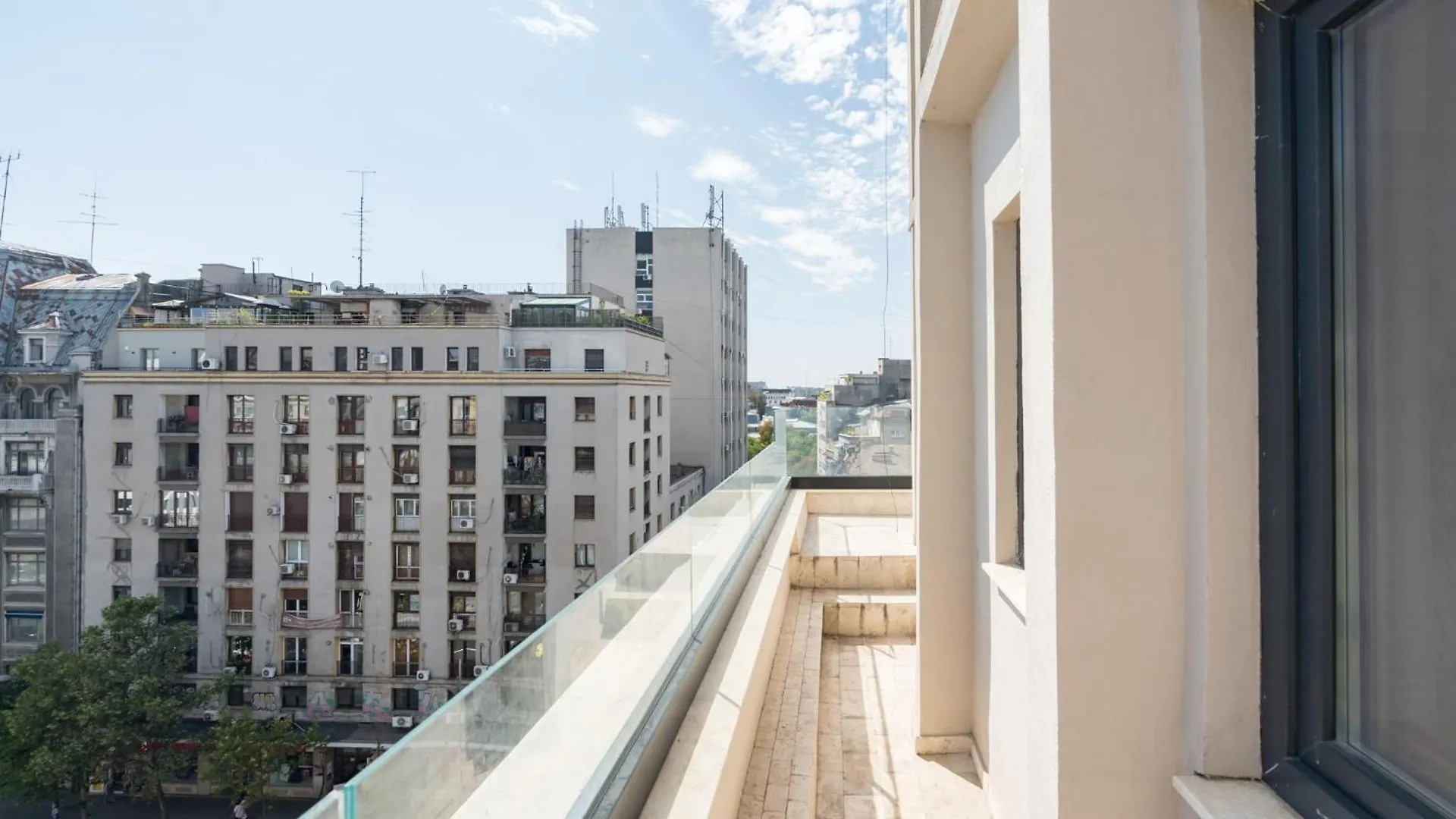 Oasis Romana Square Bukurešť